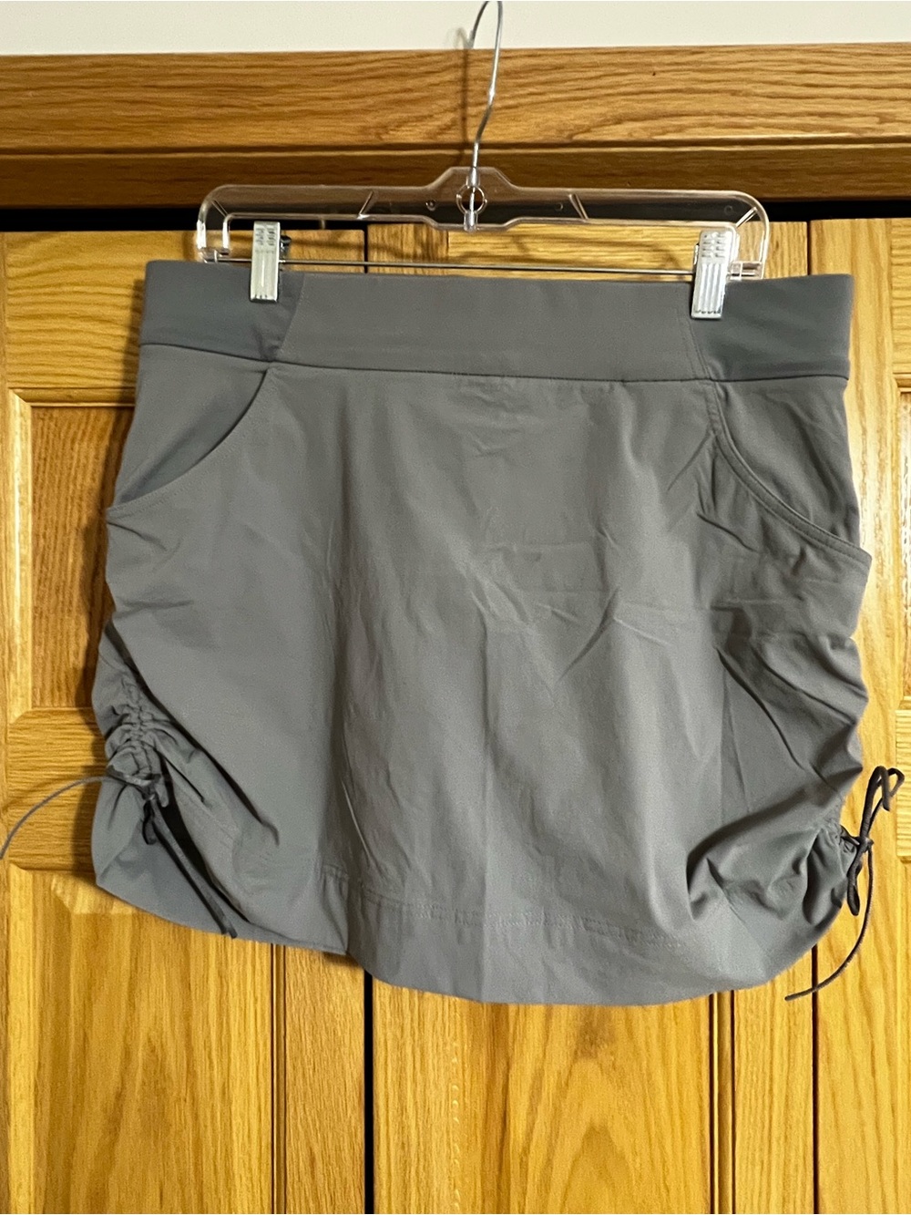 Womens Large Columbia Omni-Shield Gray Skorts
